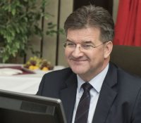 Мірослав Лайчак дискутує  в Женеві
