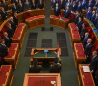 Fidesz не пришов на міморядне засіданя парламенту