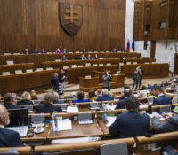 Депутаты не схвалили проґрам міморядного засіданя парламенту