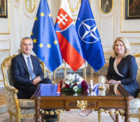 Лідеры Б9 і НАТО засідають в Братіславі