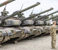 Україна дістала першы кусы танків Abrams